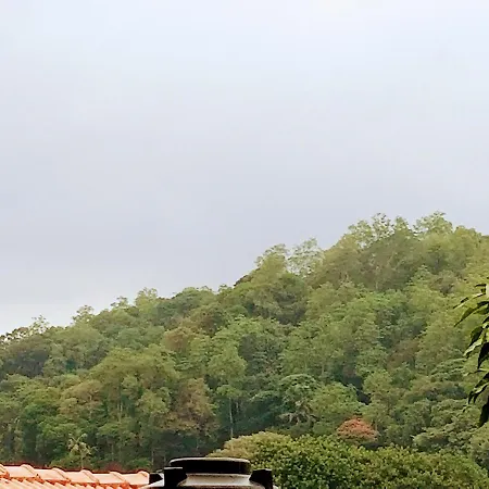 Crystal Lake Resort Kandy Exterior photo